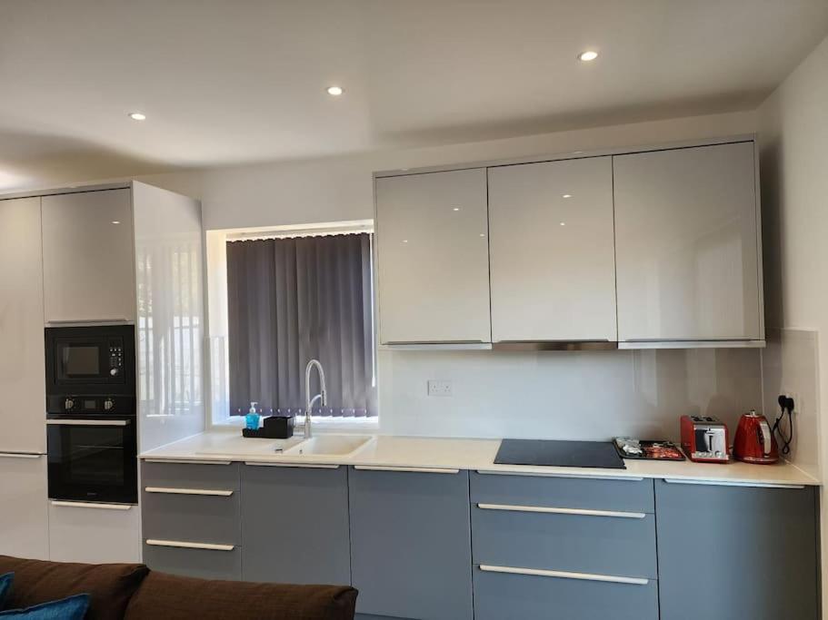 Paradigm Court, Brand New 2-bedroom Flat4, Apartment *