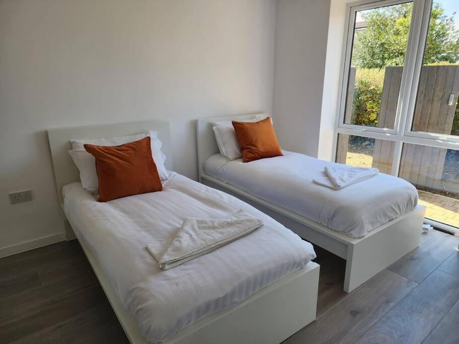 Paradigm Court, Brand New 2-bedroom Flat4, * Oxford